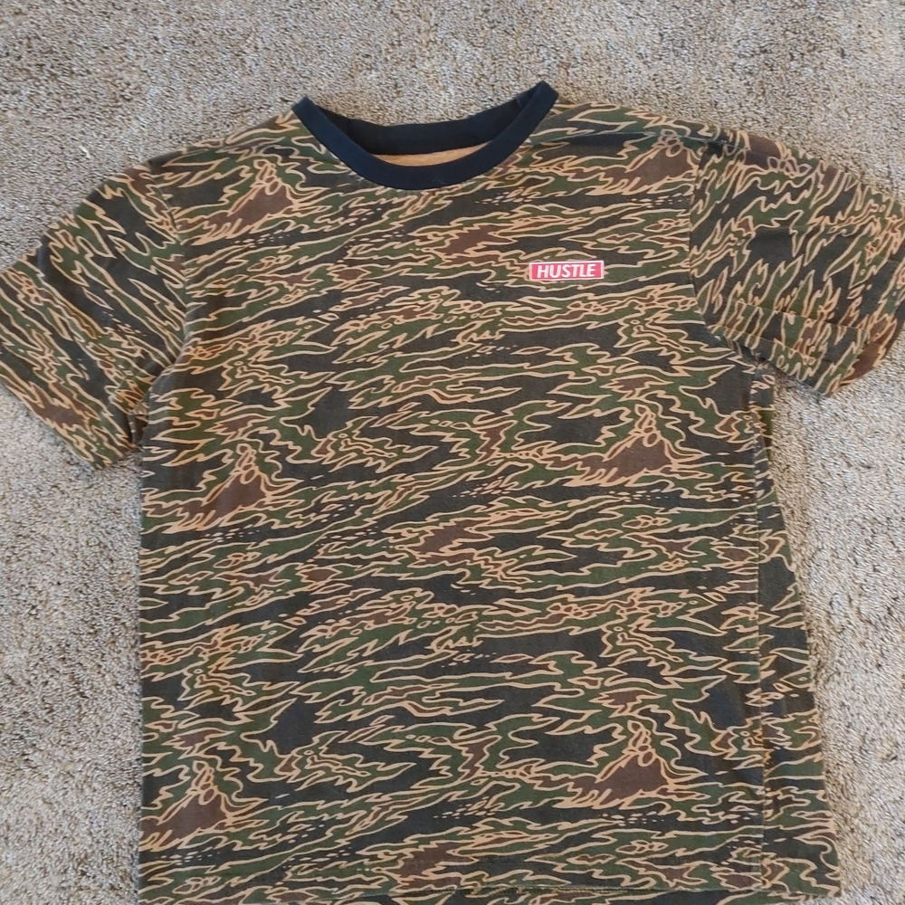 Eighty Eight Green and Brown Patterned Short Sleeve Tee
